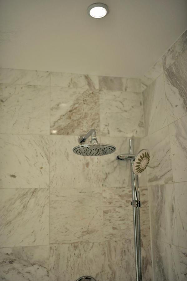 Bright Apartment In The Hills Of Elviria マラガ エクステリア 写真