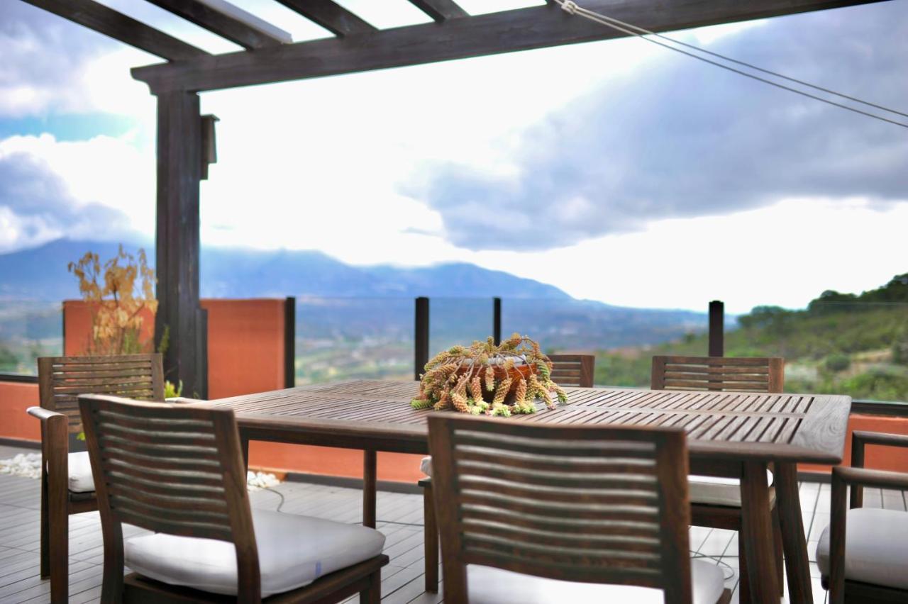 Bright Apartment In The Hills Of Elviria マラガ エクステリア 写真